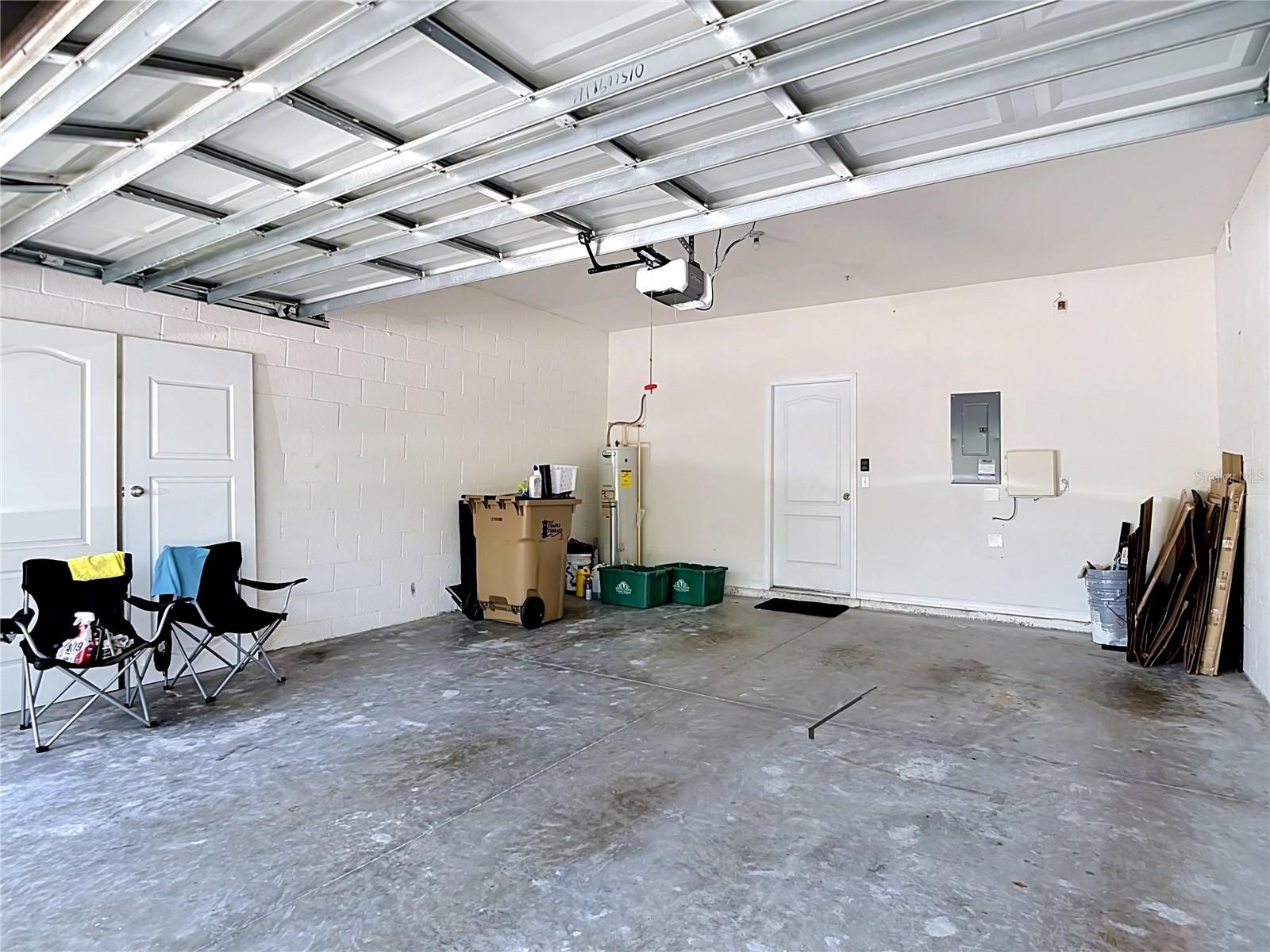 8615 ANDALUCIA FIELD DR, TAMPA, FL, 33637