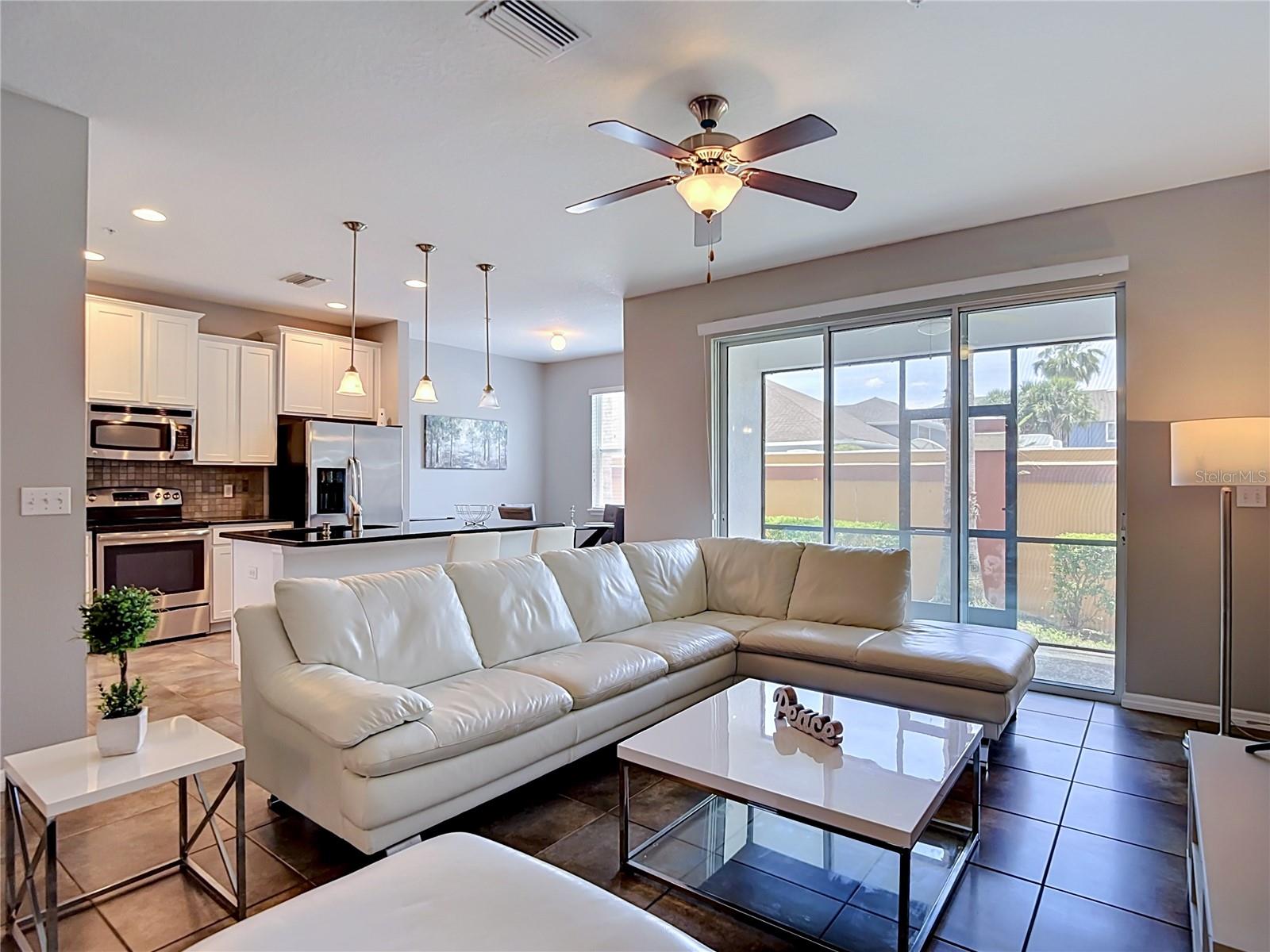8615 ANDALUCIA FIELD DR, TAMPA, FL, 33637
