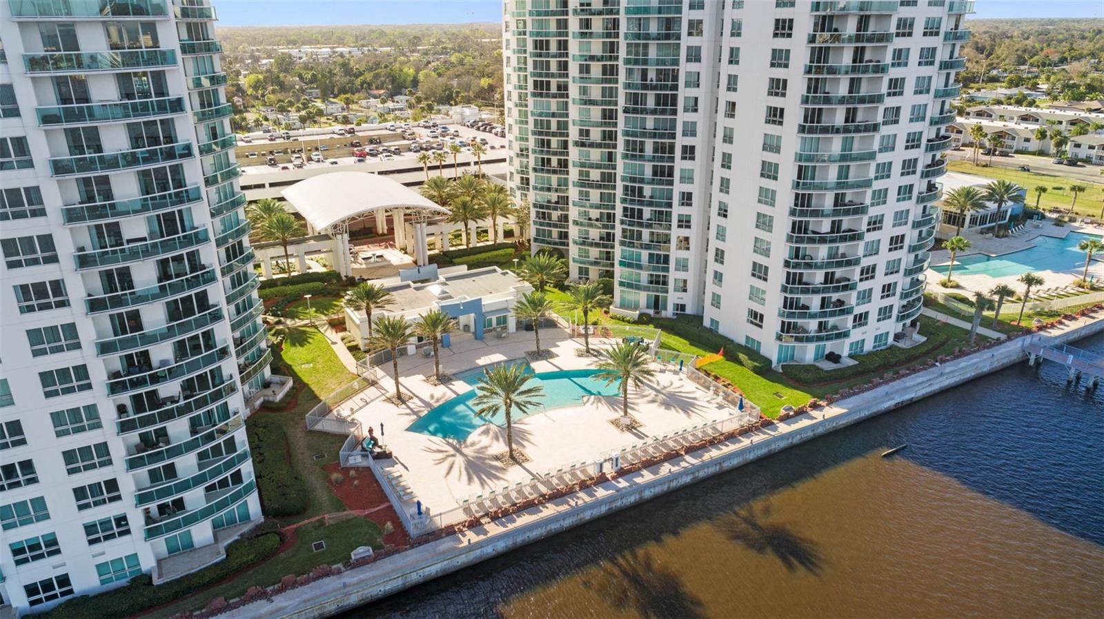 231 RIVERSIDE DR #702-1, HOLLY HILL, FL, 32117