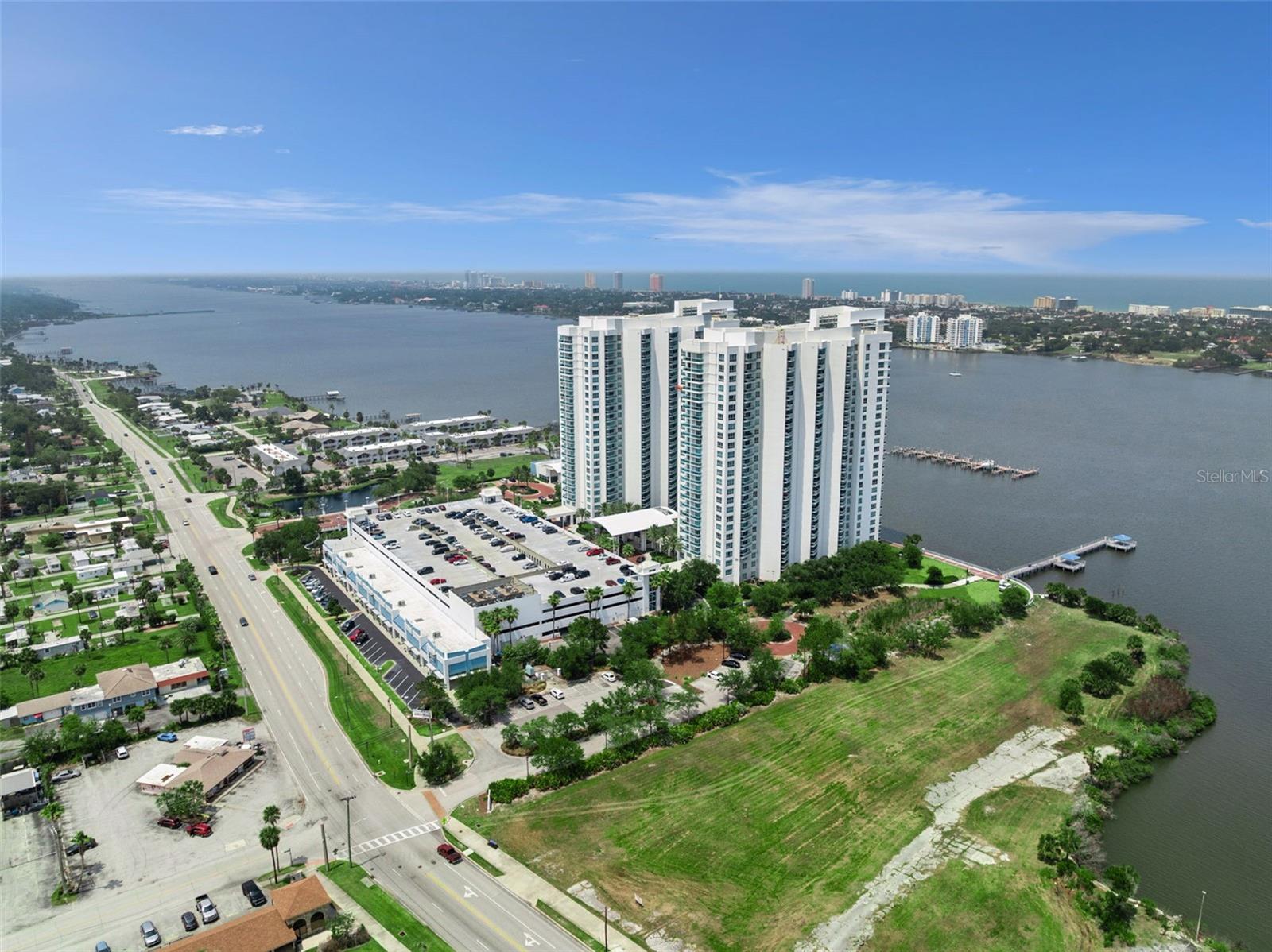 231 RIVERSIDE DR #702-1, HOLLY HILL, FL, 32117
