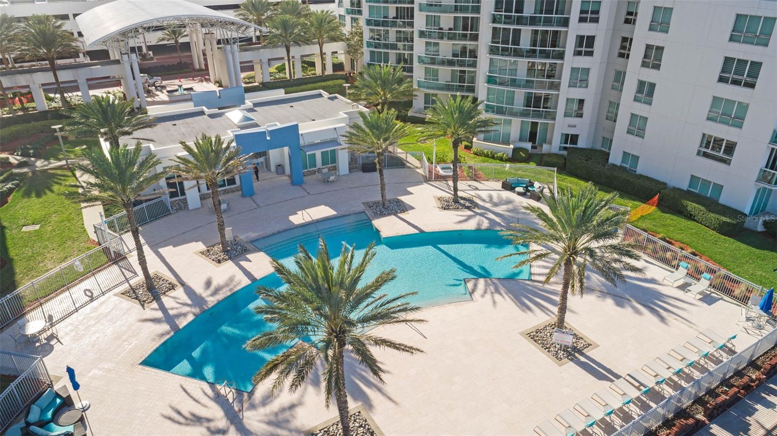 231 RIVERSIDE DR #702-1, HOLLY HILL, FL, 32117