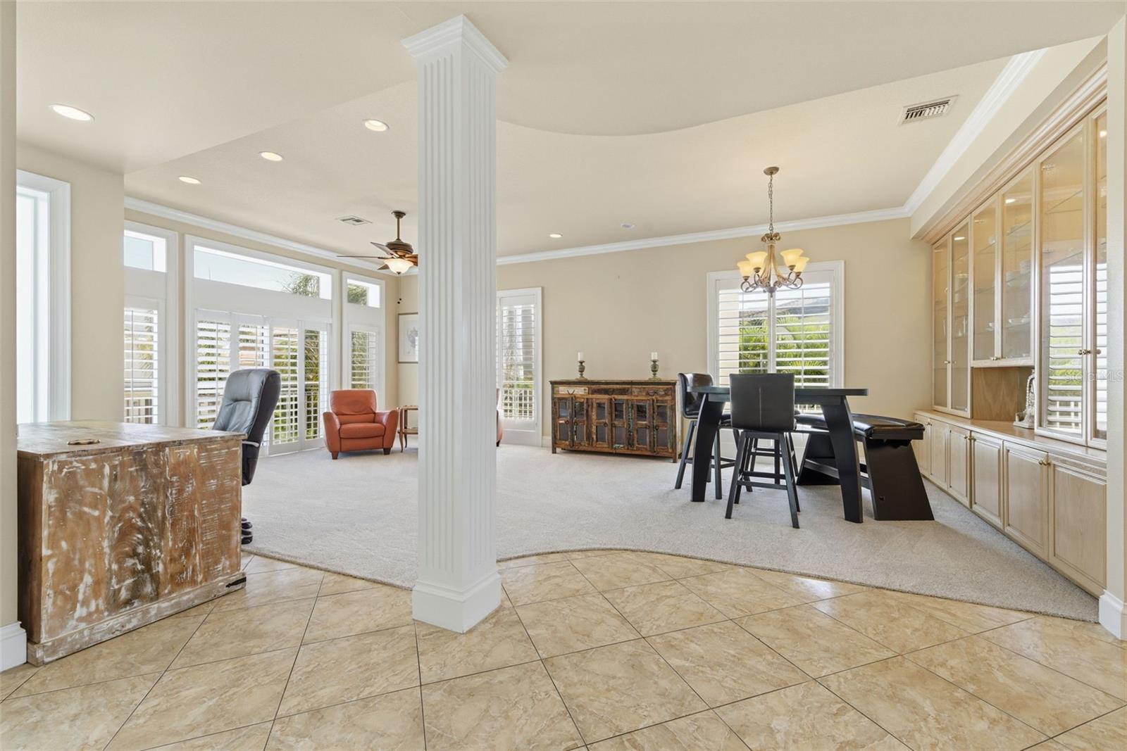24 N PINE CIR, BELLEAIR, FL, 33756