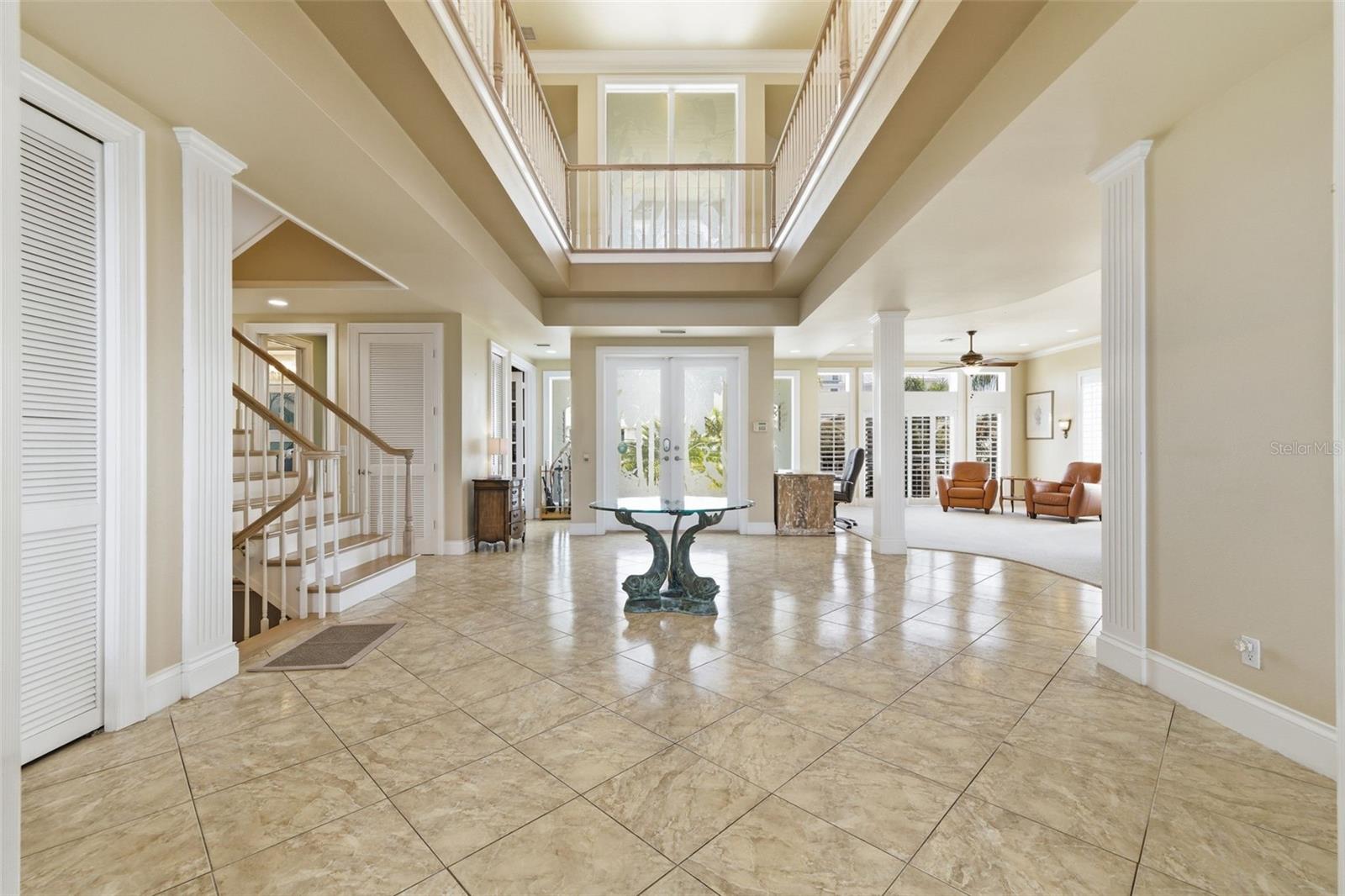 24 N PINE CIR, BELLEAIR, FL, 33756