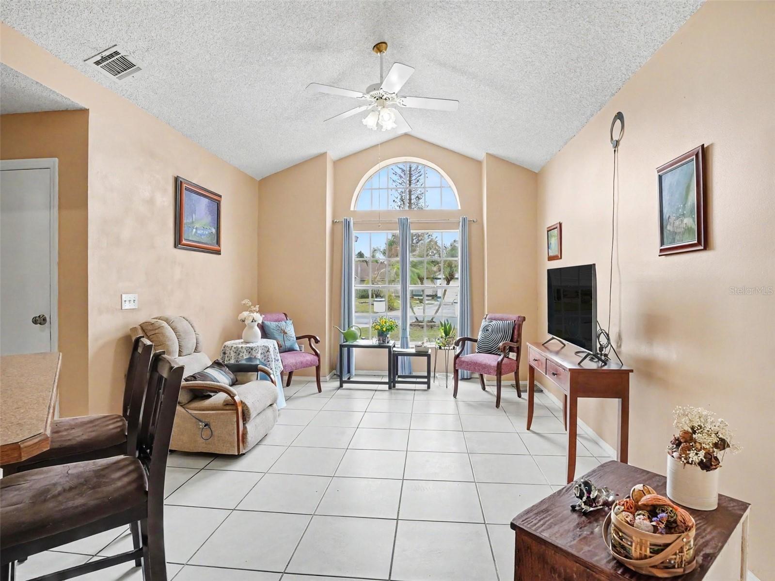 184 CORAL REEF CIR, KISSIMMEE, FL, 34743
