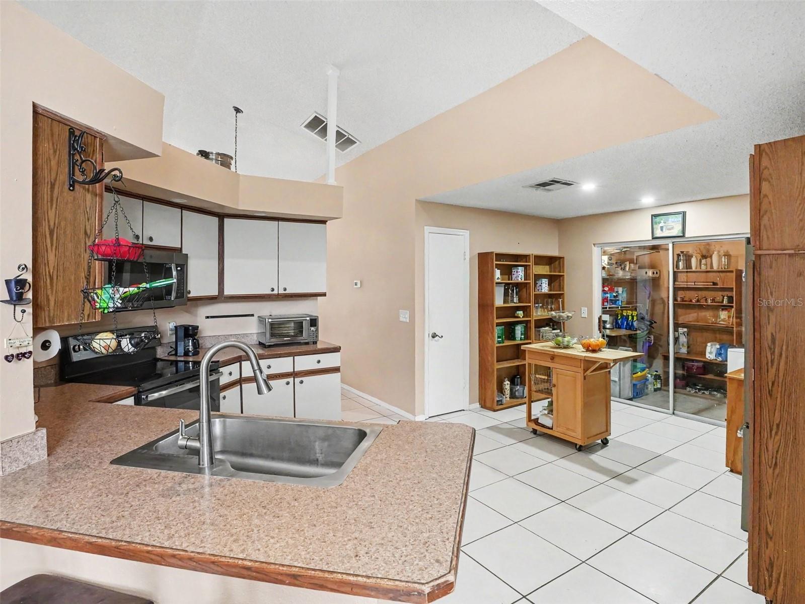 184 CORAL REEF CIR, KISSIMMEE, FL, 34743