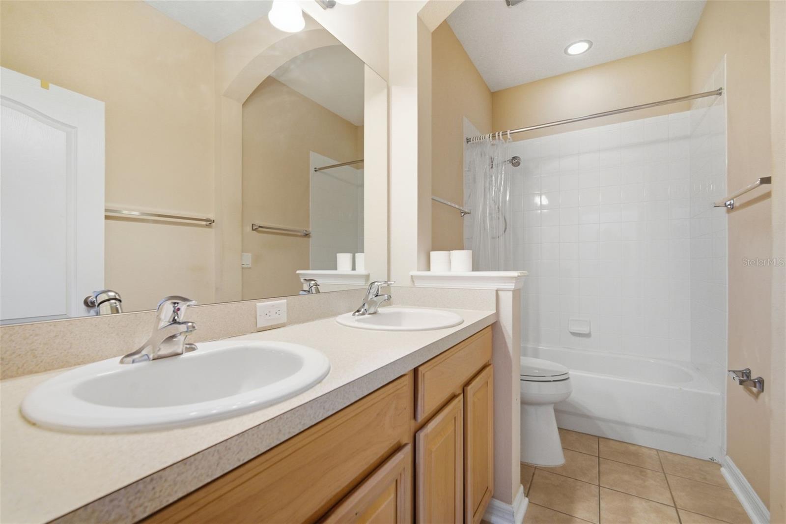 1520 RHODESWELL LN, DOVER, FL, 33527