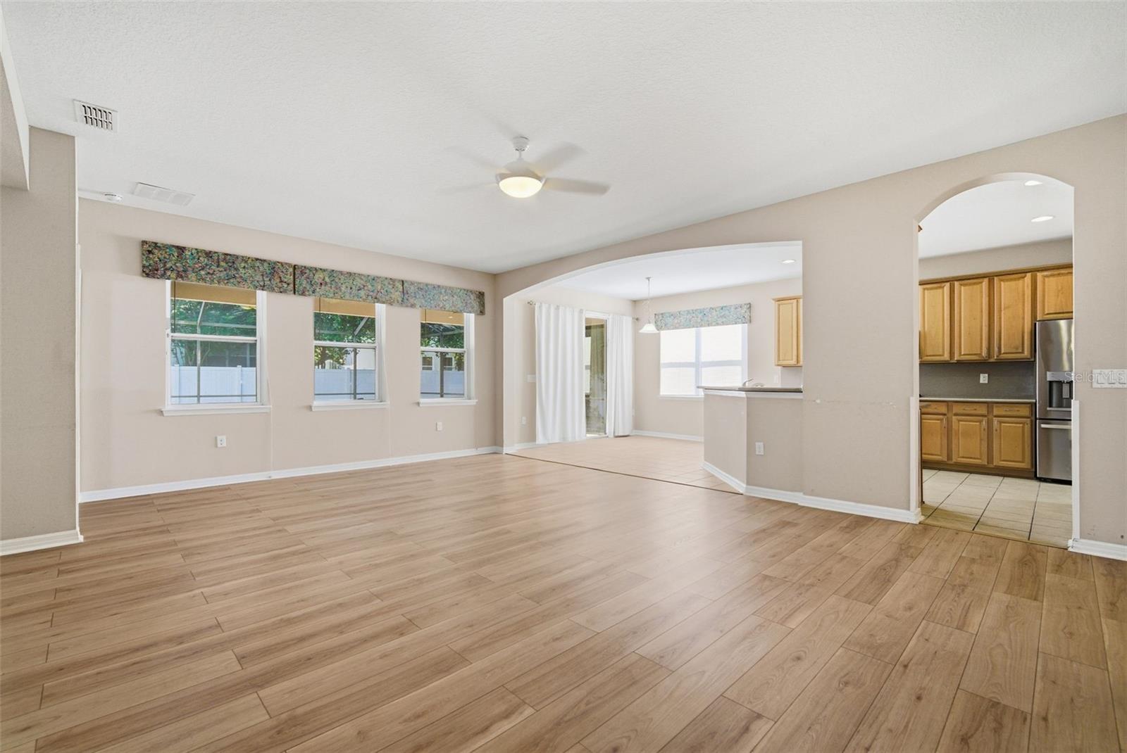 1520 RHODESWELL LN, DOVER, FL, 33527