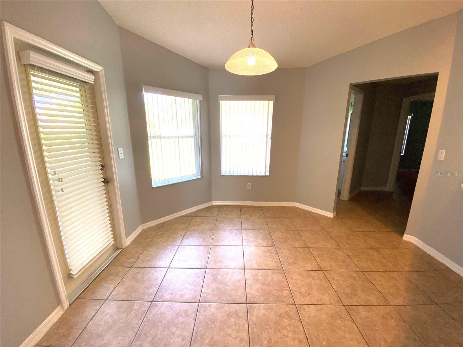 100 WOOD HAVEN DR, PALM COAST, FL, 32137