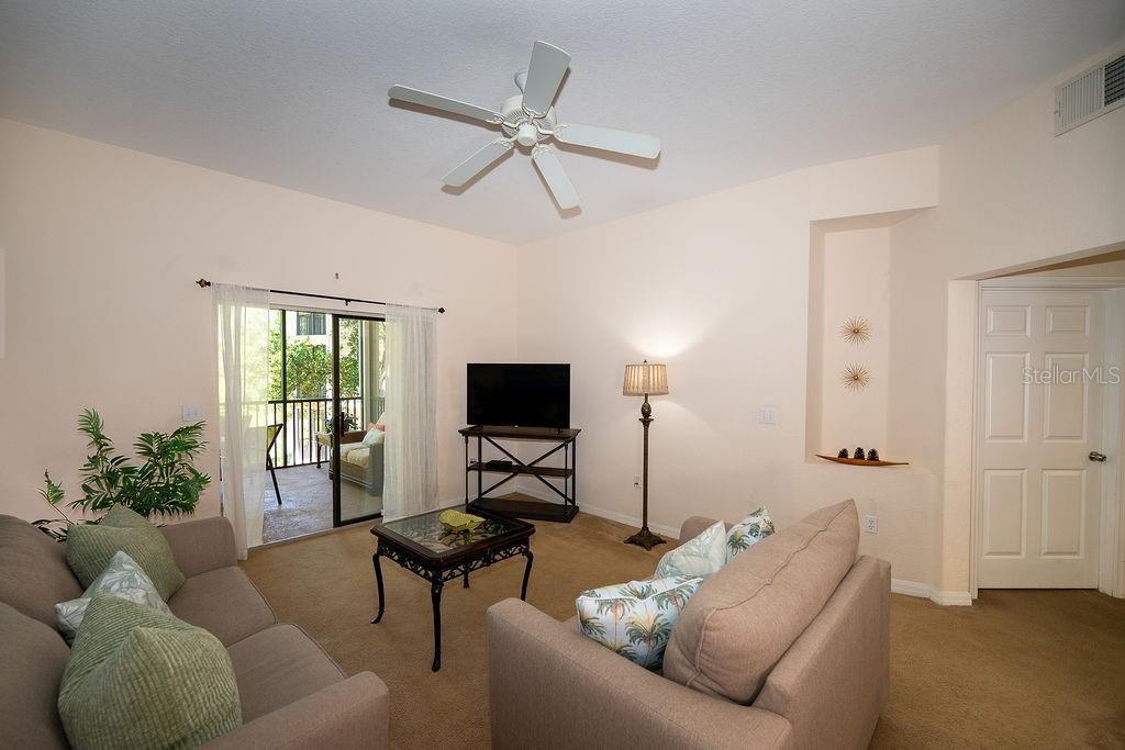 3050 PIRATES RETREAT CT #208, KISSIMMEE, FL, 34747