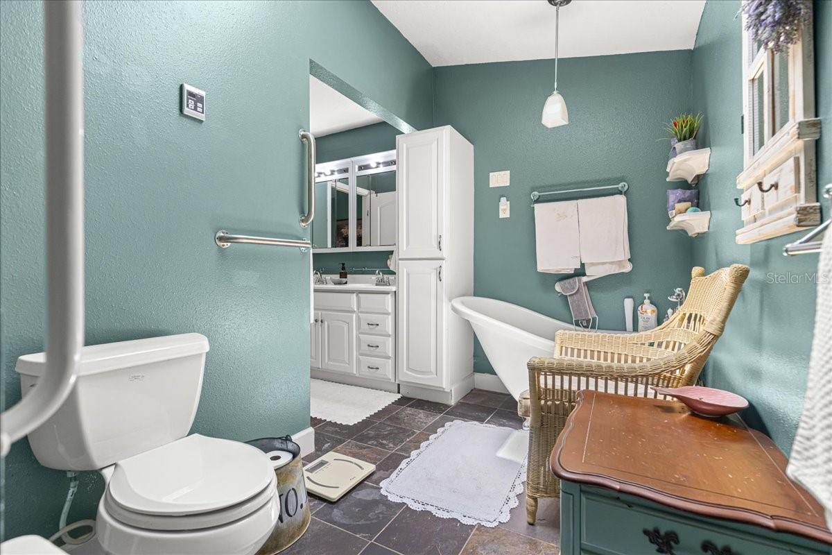 11470 SE 73RD CT, BELLEVIEW, FL, 34420