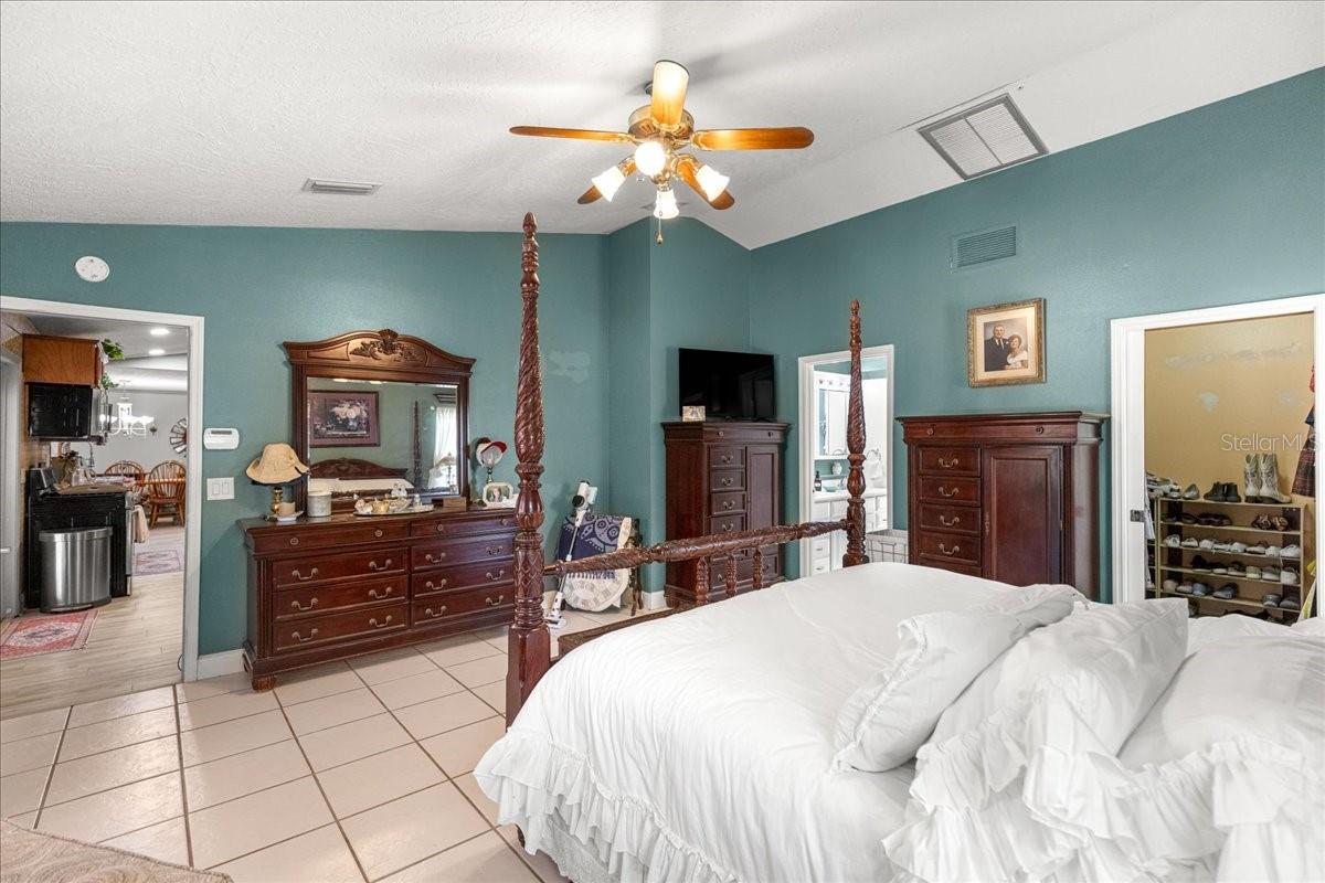 11470 SE 73RD CT, BELLEVIEW, FL, 34420