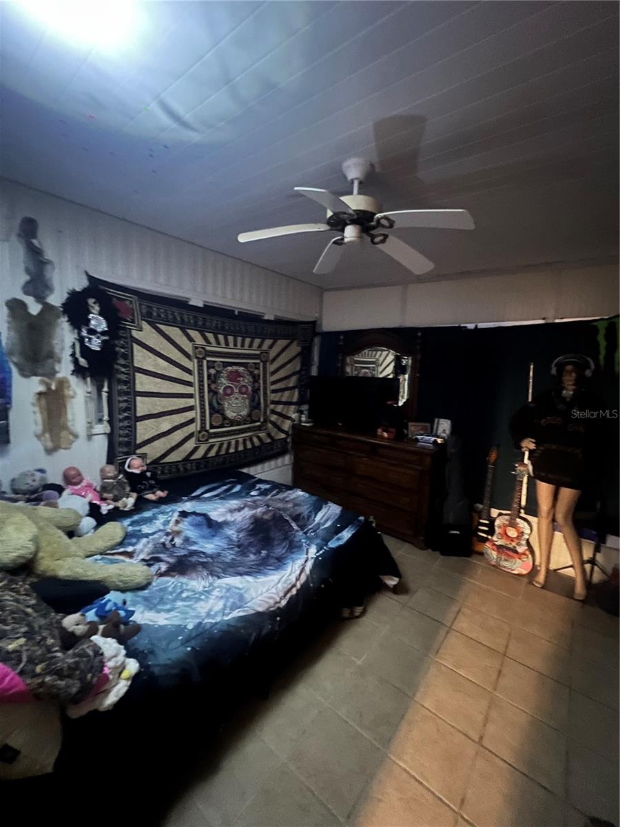 4021 LOWELL LN, ZEPHYRHILLS, FL, 33541