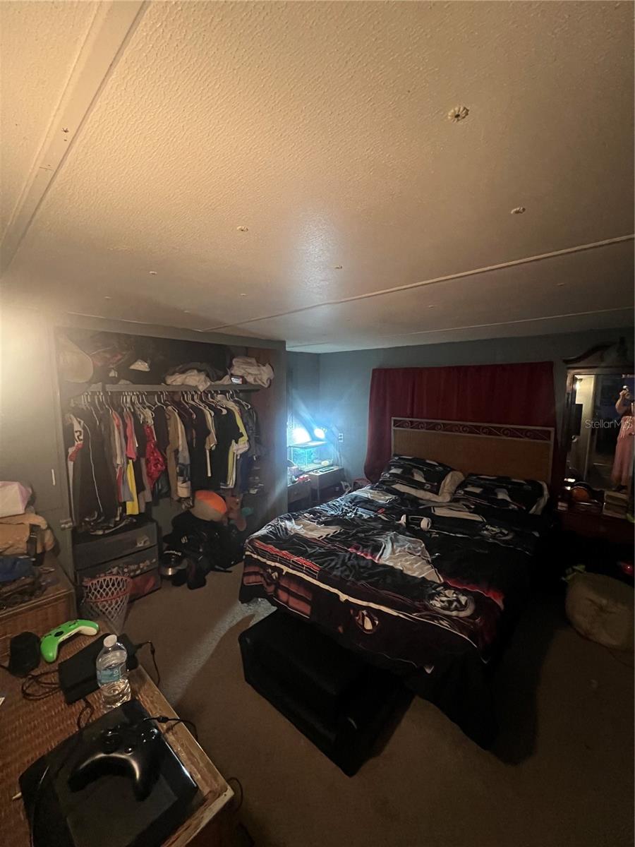 4021 LOWELL LN, ZEPHYRHILLS, FL, 33541