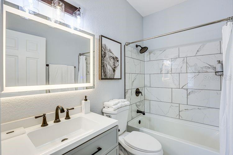 4988 NW 43RD AVE #103, GAINESVILLE, FL, 32606