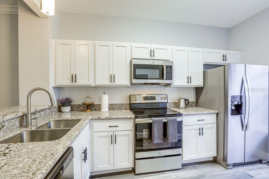 4988 NW 43RD AVE #103, GAINESVILLE, FL, 32606