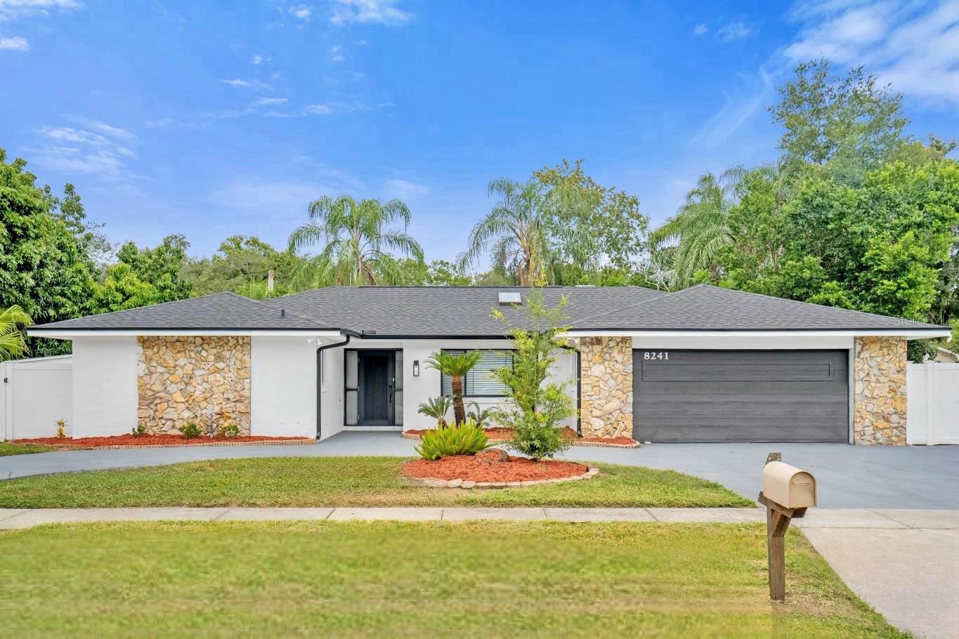 8241 CARAWAY DR, ORLANDO, FL, 32819