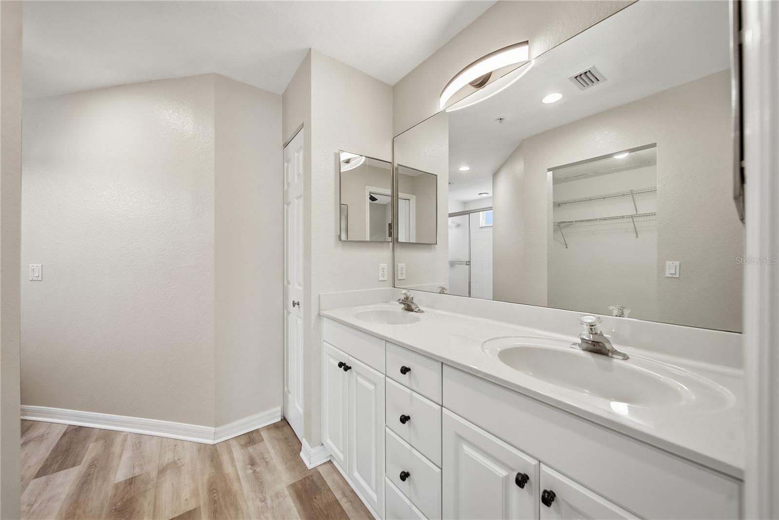 7660 SWEETBAY CIR, BRADENTON, FL, 34203
