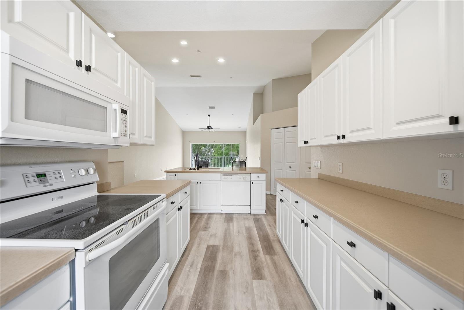 7660 SWEETBAY CIR, BRADENTON, FL, 34203