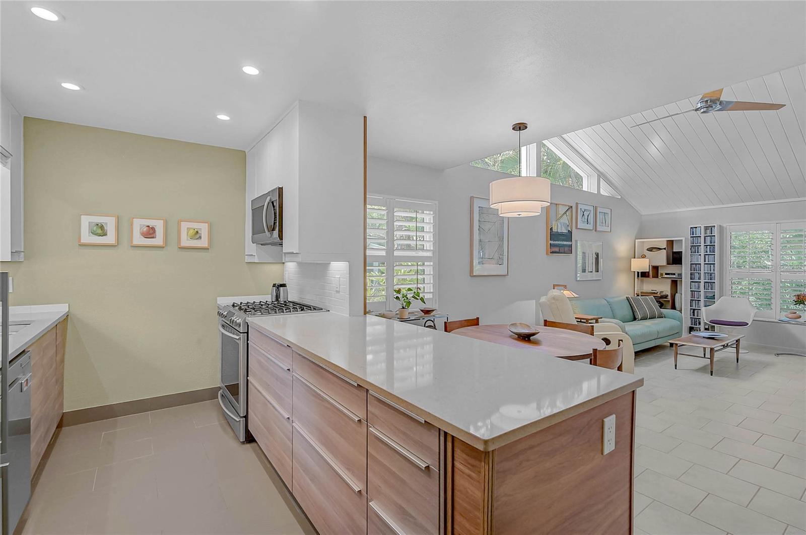 5033 VILLAGE GARDENS DR #24, SARASOTA, FL, 34234