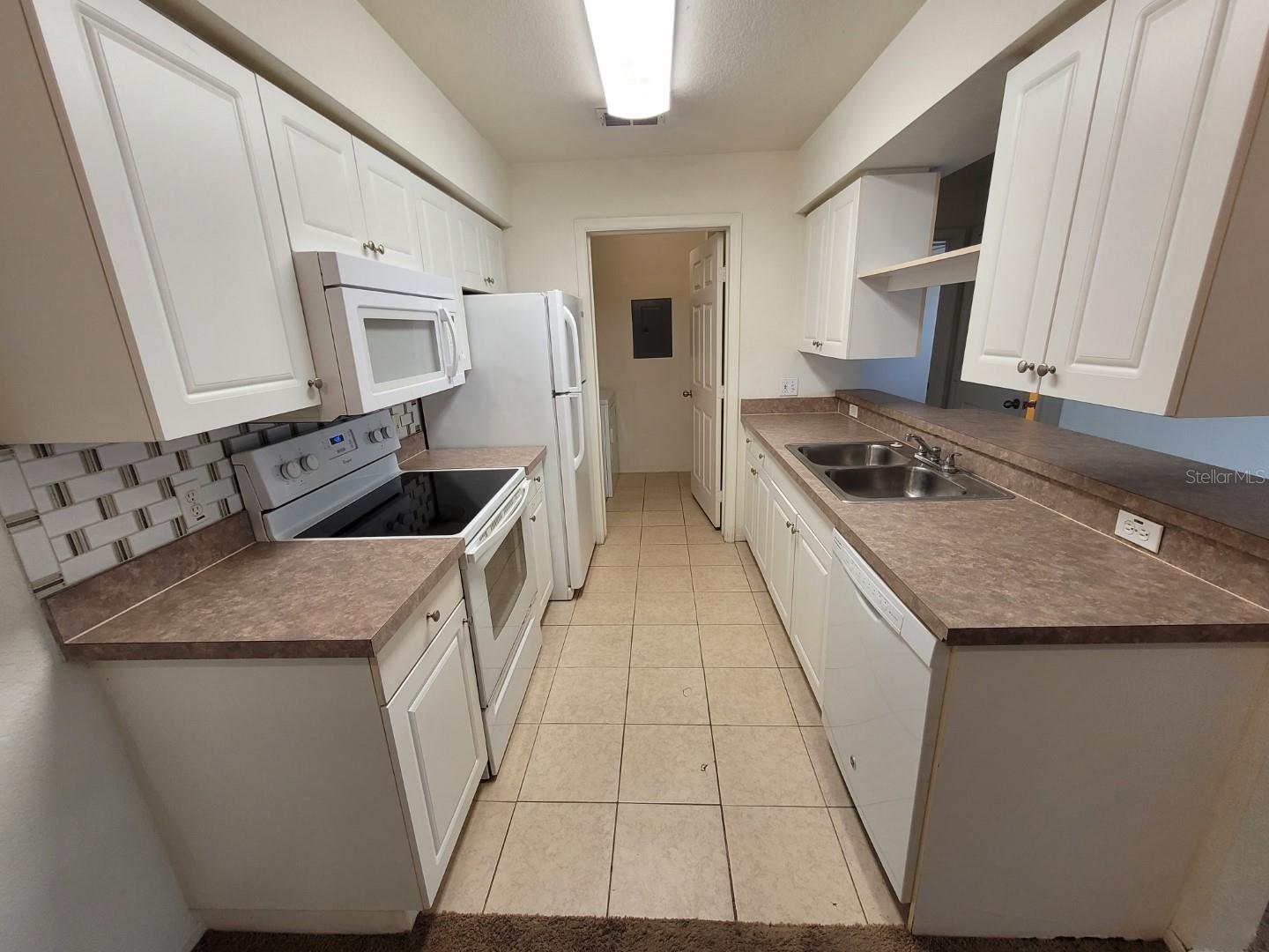 5914 WILLOW RIDGE DR #101, ZEPHYRHILLS, FL, 33541