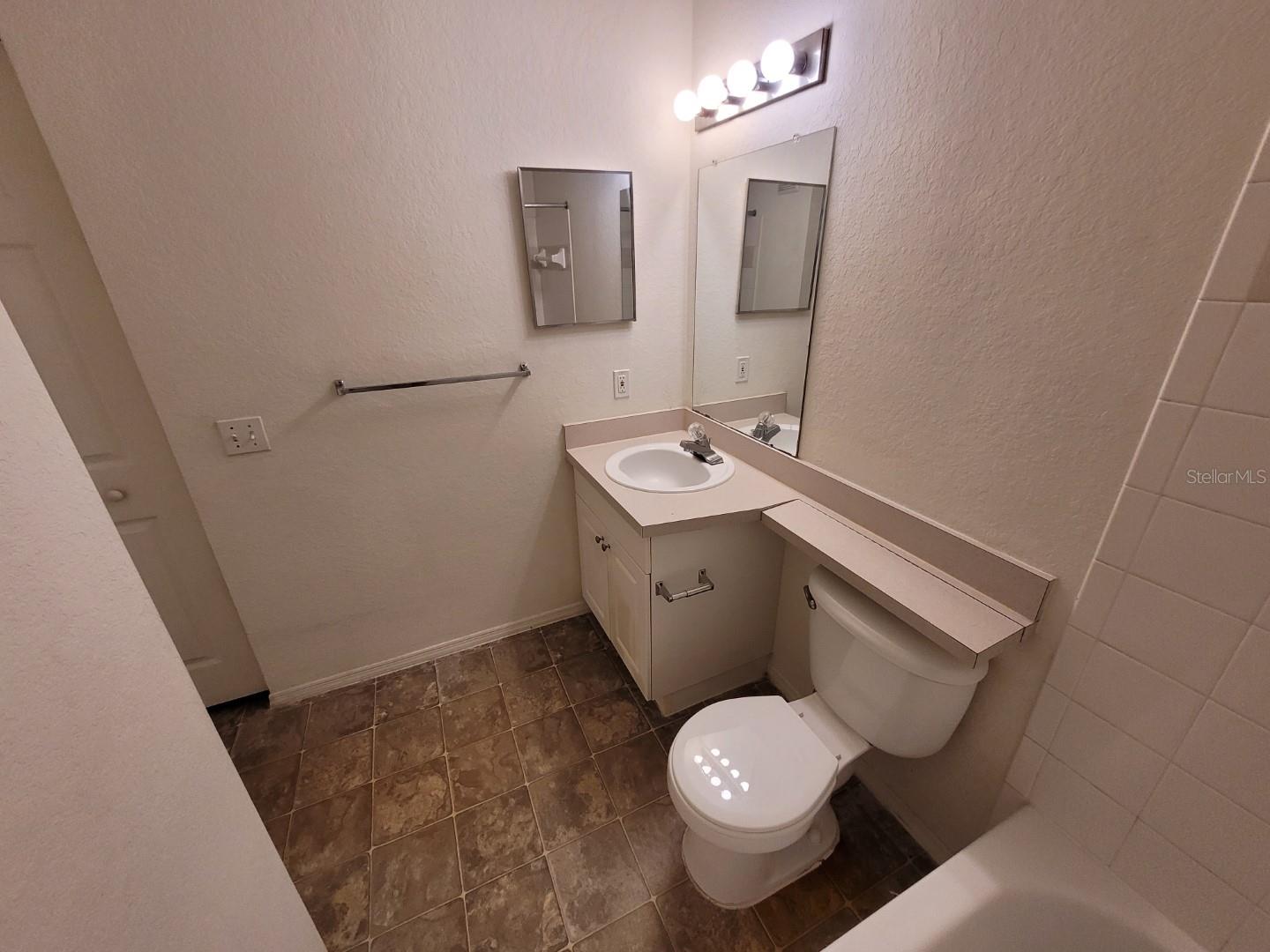 5914 WILLOW RIDGE DR #101, ZEPHYRHILLS, FL, 33541