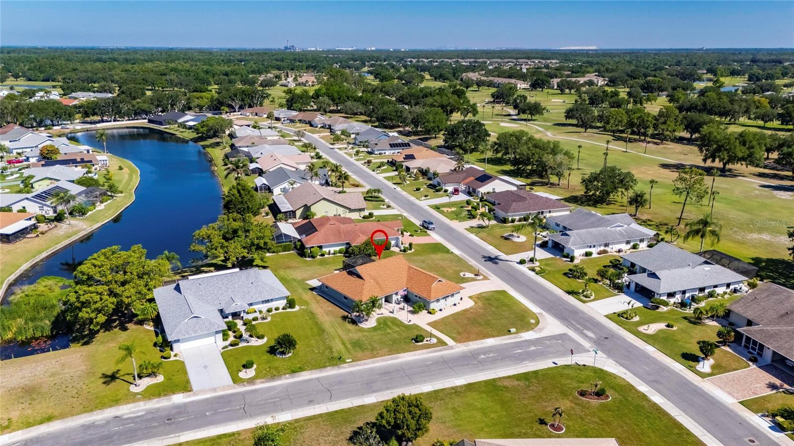 2002 E VIEW DR, SUN CITY CENTER, FL, 33573