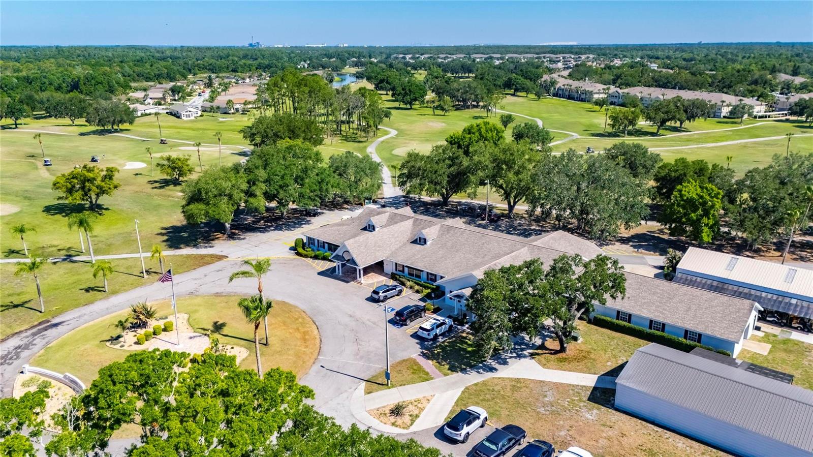 2002 E VIEW DR, SUN CITY CENTER, FL, 33573
