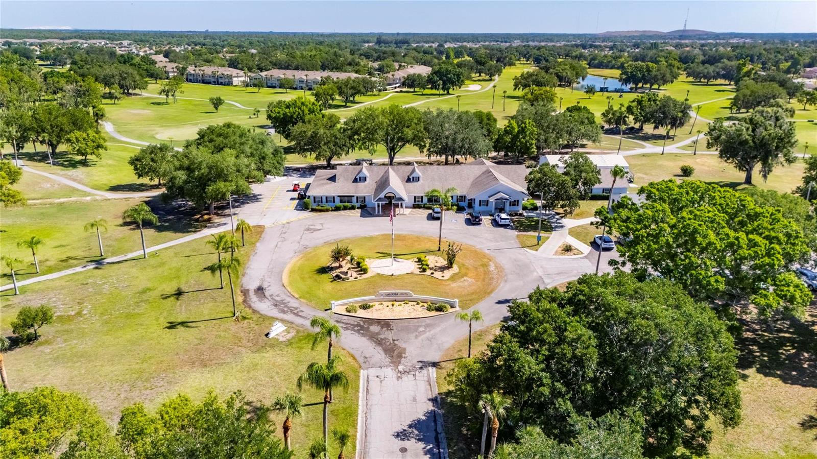 2002 E VIEW DR, SUN CITY CENTER, FL, 33573