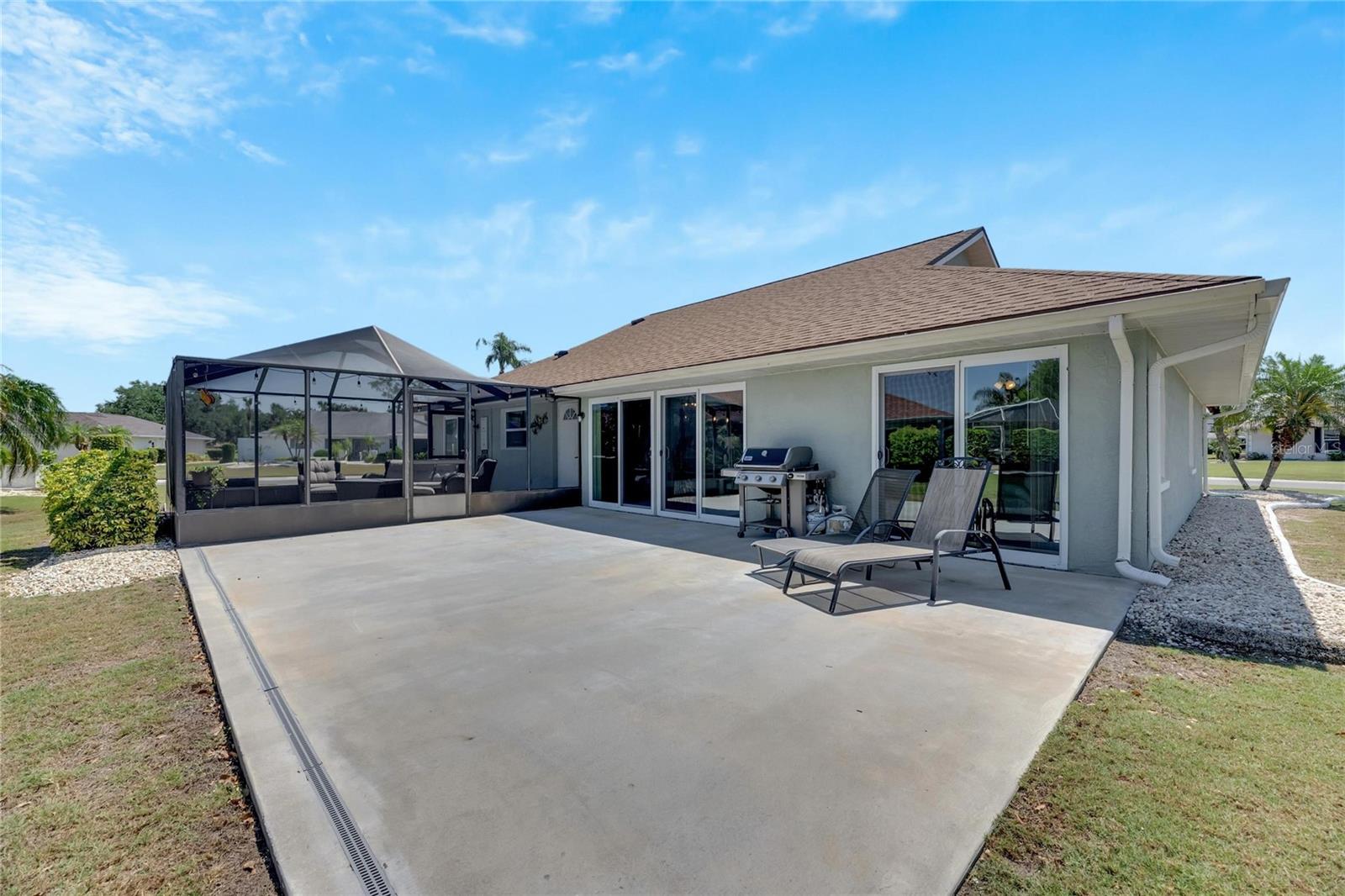 2002 E VIEW DR, SUN CITY CENTER, FL, 33573
