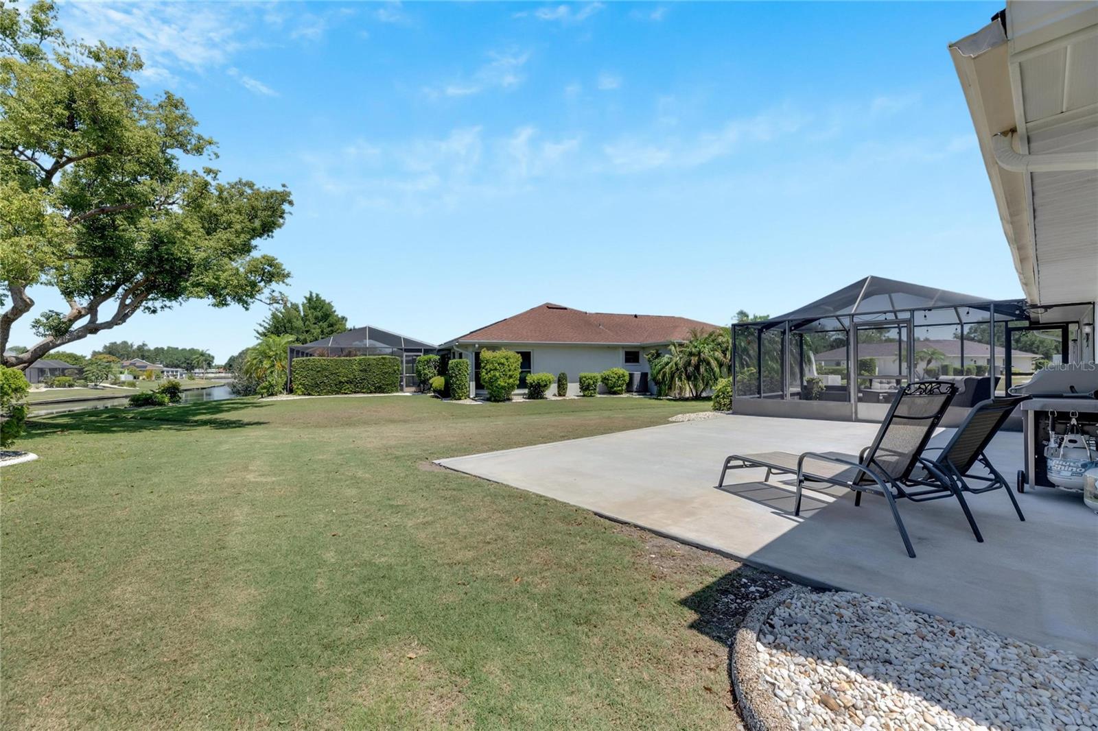 2002 E VIEW DR, SUN CITY CENTER, FL, 33573