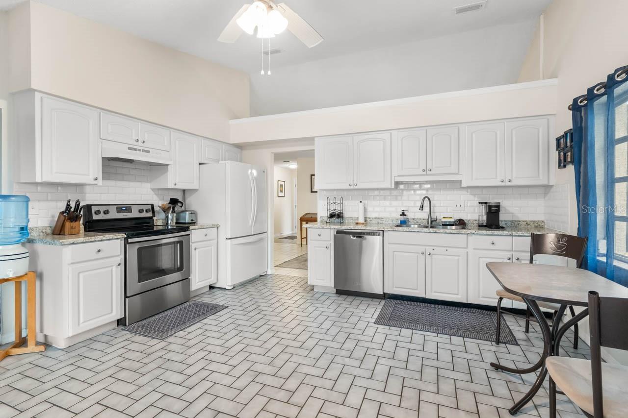 705 WESTMONT WAY, SUN CITY CENTER, FL, 33573