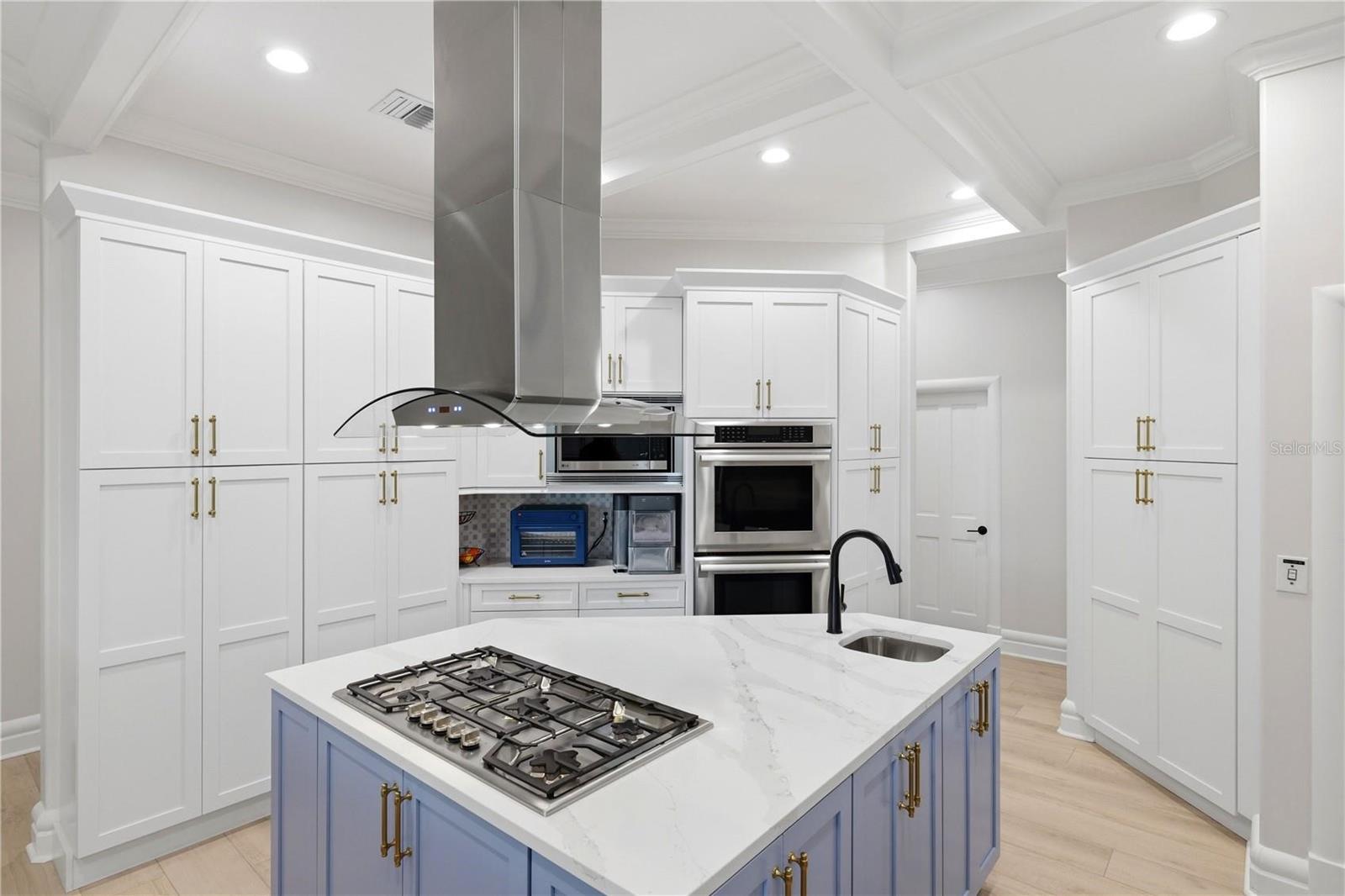 4034 ROBERTS POINT RD, SARASOTA, FL, 34242
