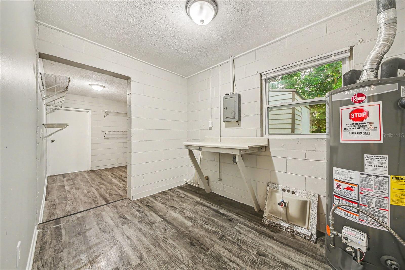 2318 JOBBINS DR, LEESBURG, FL, 34748