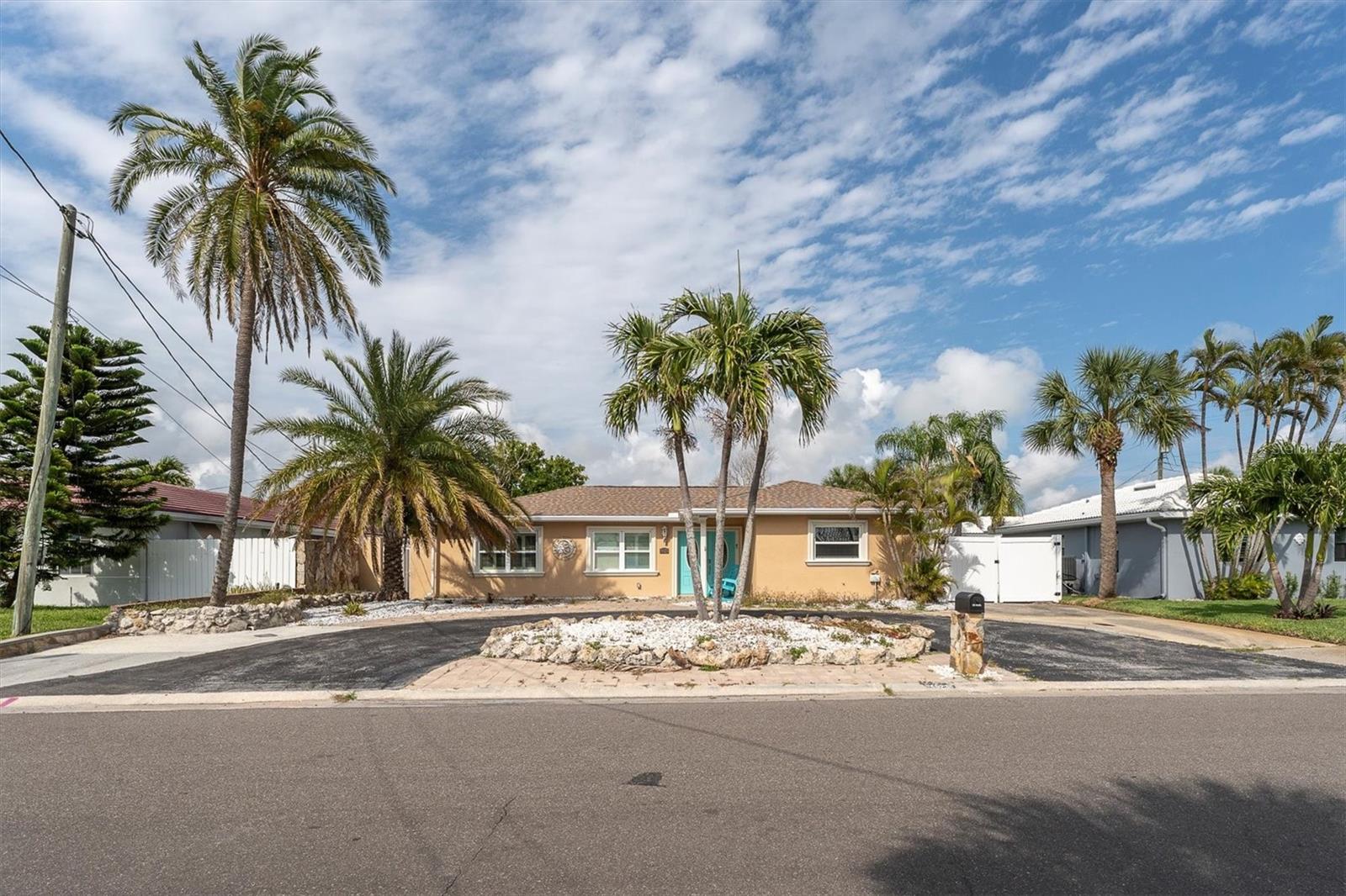 5923 2ND ST E, ST PETE BEACH, FL, 33706