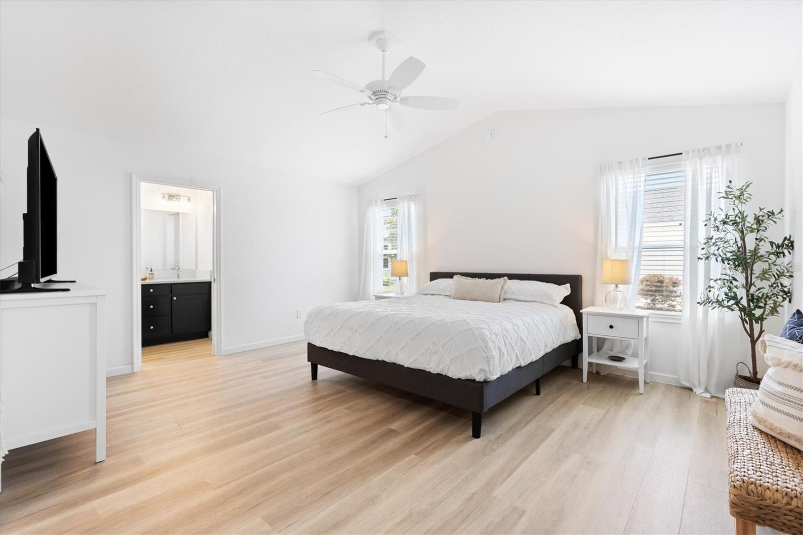 744 BARRON PL, THE VILLAGES, FL, 32163