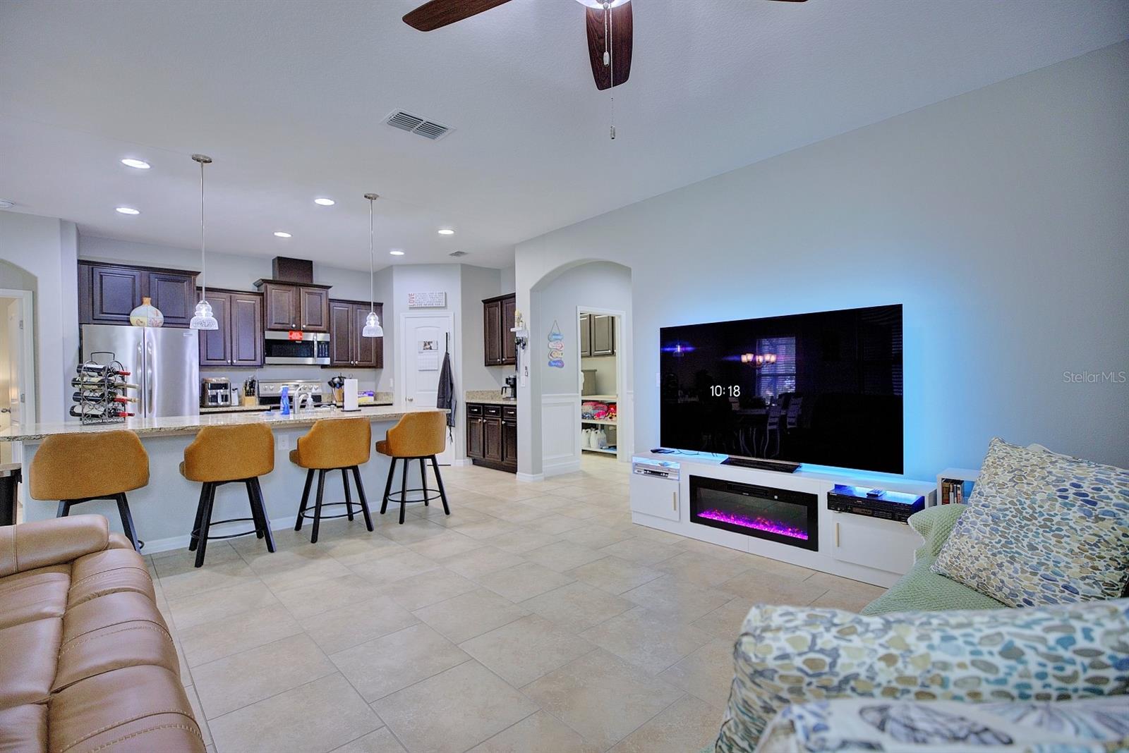 4020 PRIMA LAGO CIR, LAKELAND, FL, 33810