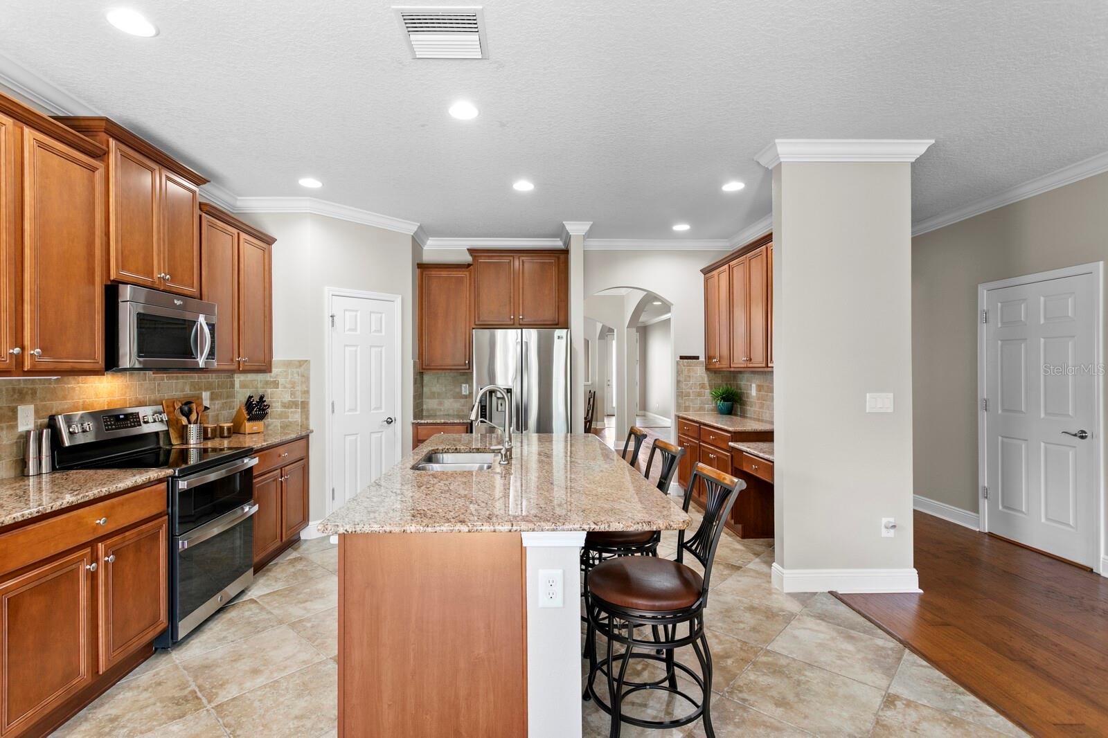 3122 MAJESTIC VIEW DR, LUTZ, FL, 33558