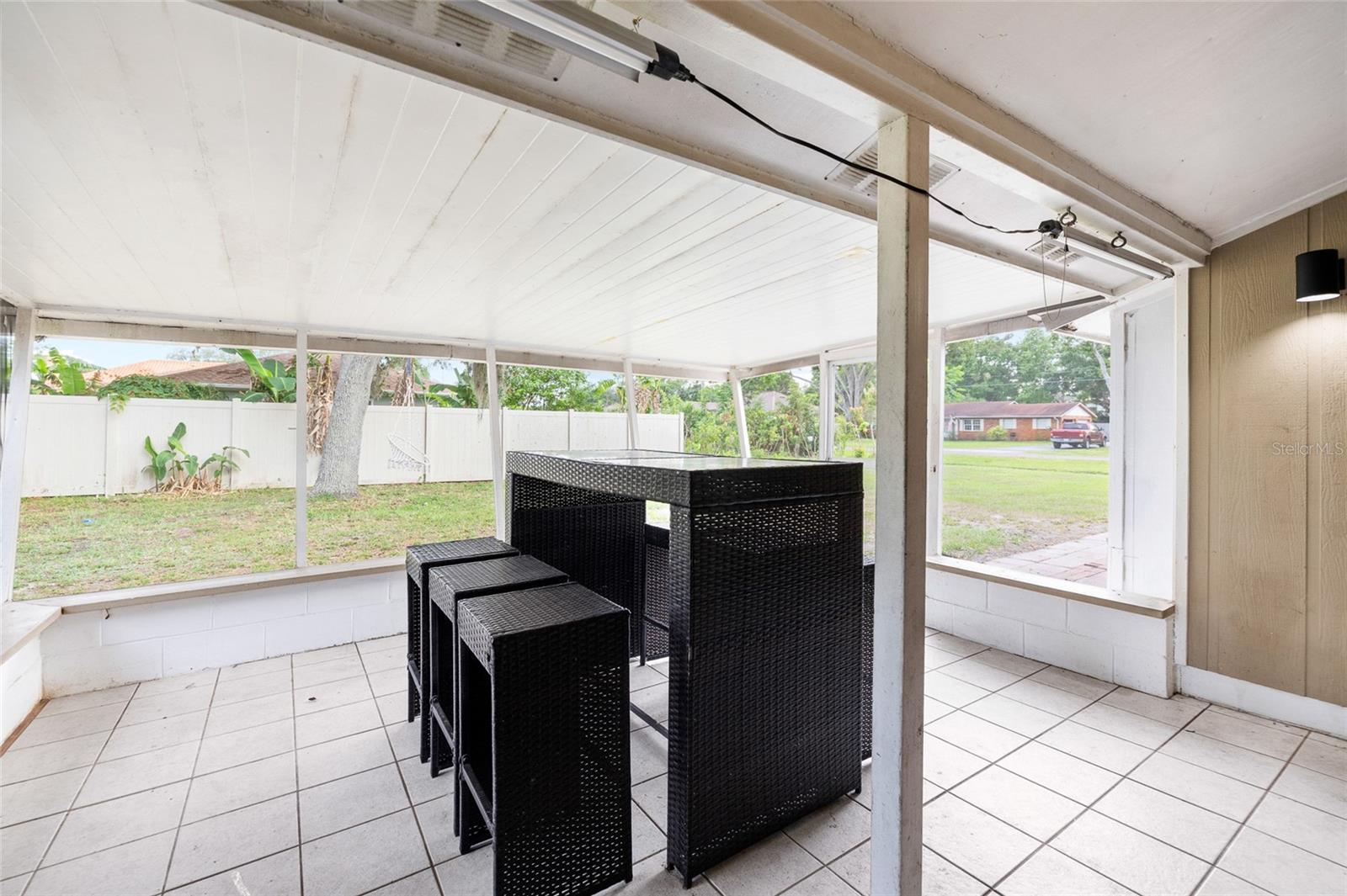 8212 SUNNY VALE PL, TAMPA, FL, 33615
