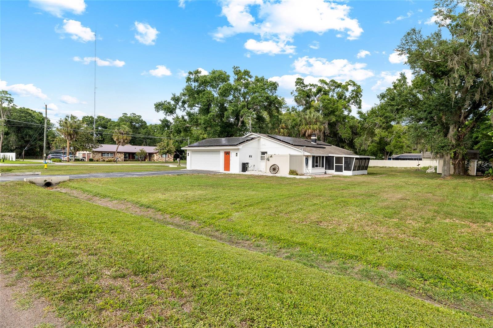 8212 SUNNY VALE PL, TAMPA, FL, 33615