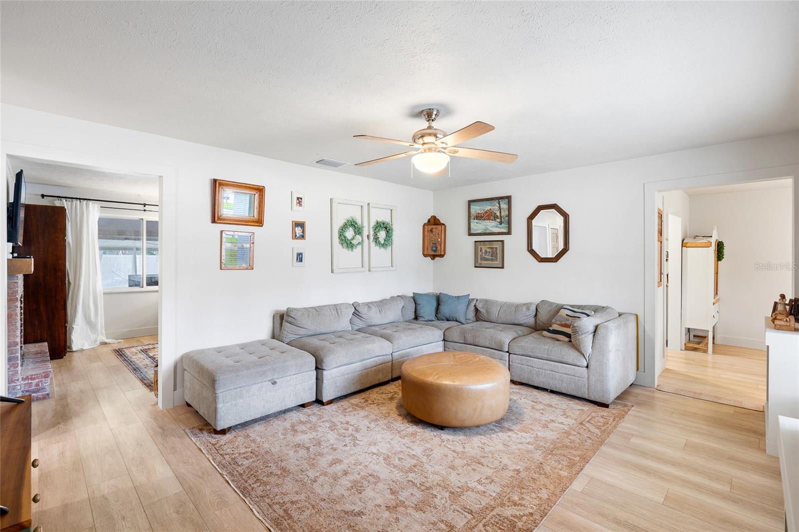 8212 SUNNY VALE PL, TAMPA, FL, 33615