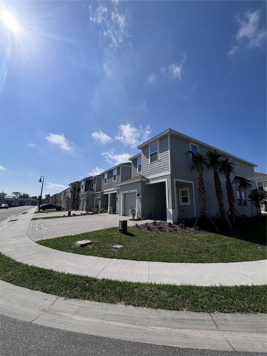 3010 CANARY AVE, DAVENPORT, FL, 33837