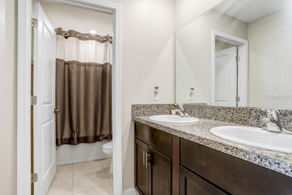 5426 RAINWOOD MEADOWS DR, APOLLO BEACH, FL, 33572