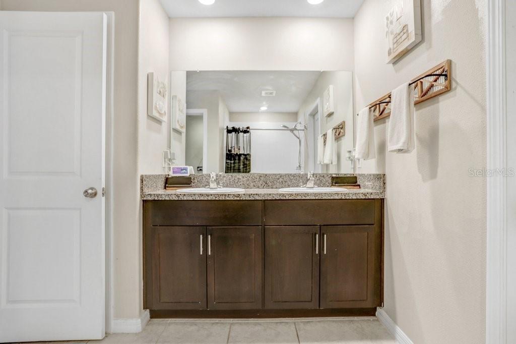 5426 RAINWOOD MEADOWS DR, APOLLO BEACH, FL, 33572