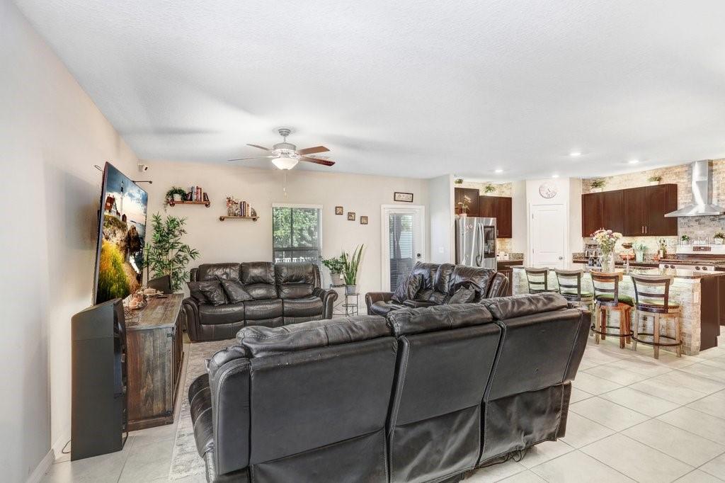 5426 RAINWOOD MEADOWS DR, APOLLO BEACH, FL, 33572
