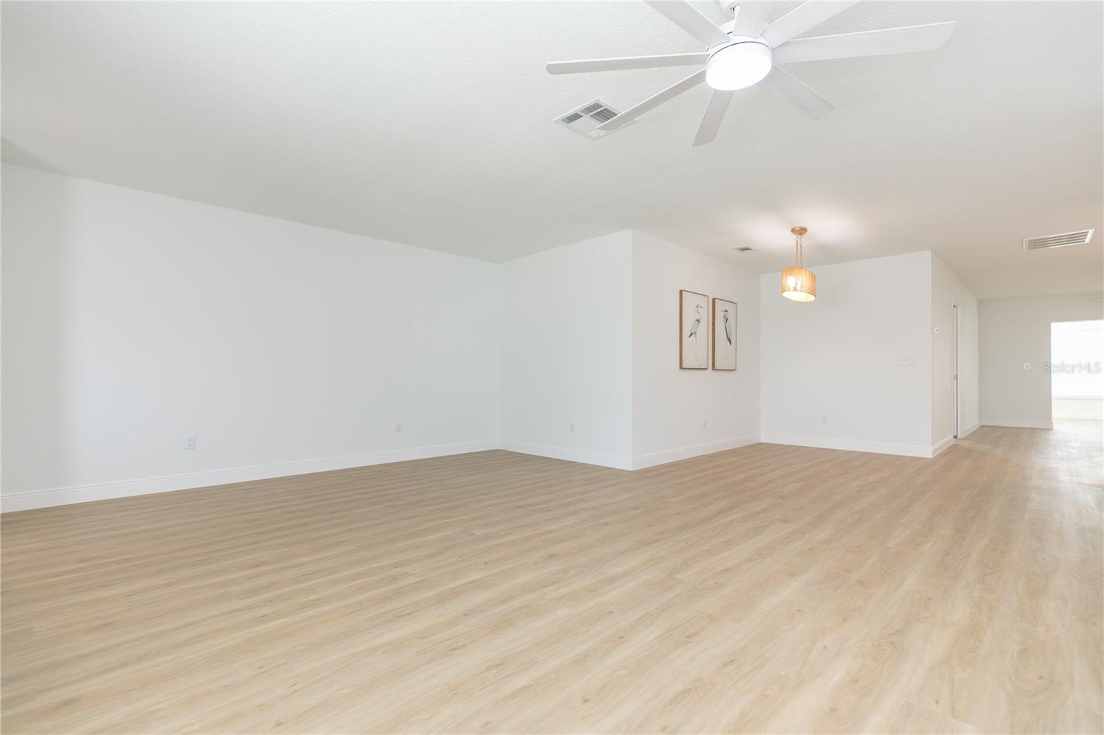 1616 BENTWOOD DR, SUN CITY CENTER, FL, 33573