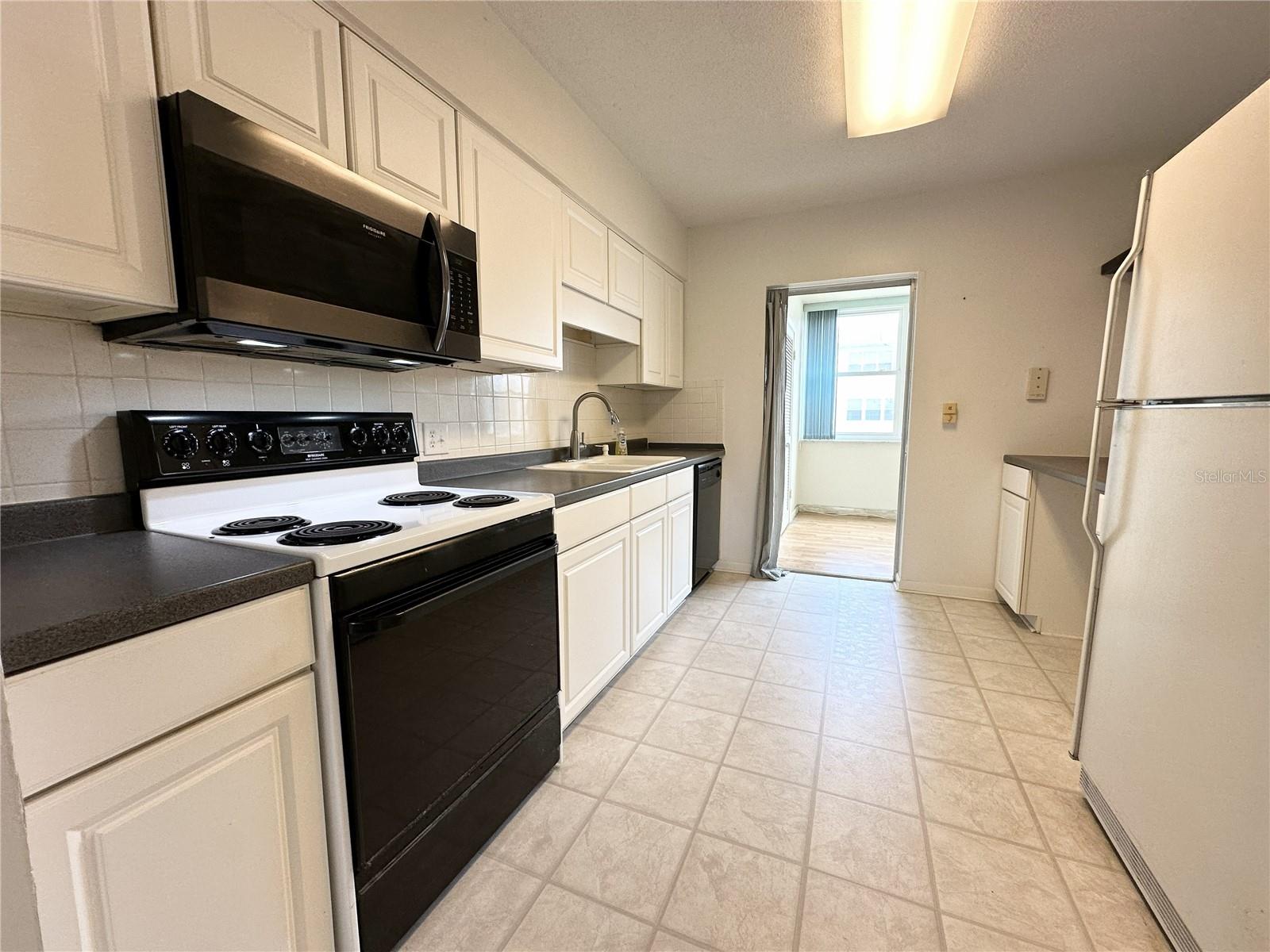 5728 14TH AVE N #206B, ST PETERSBURG, FL, 33710