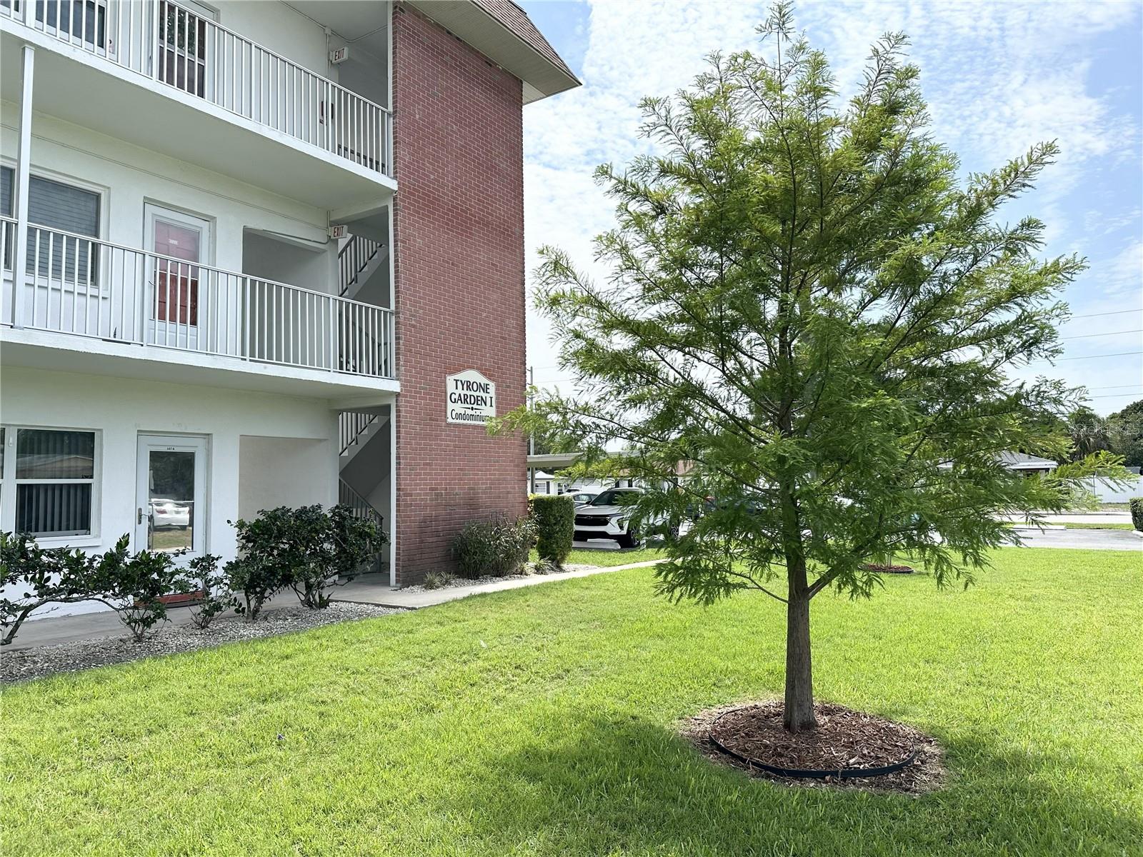 5728 14TH AVE N #206B, ST PETERSBURG, FL, 33710