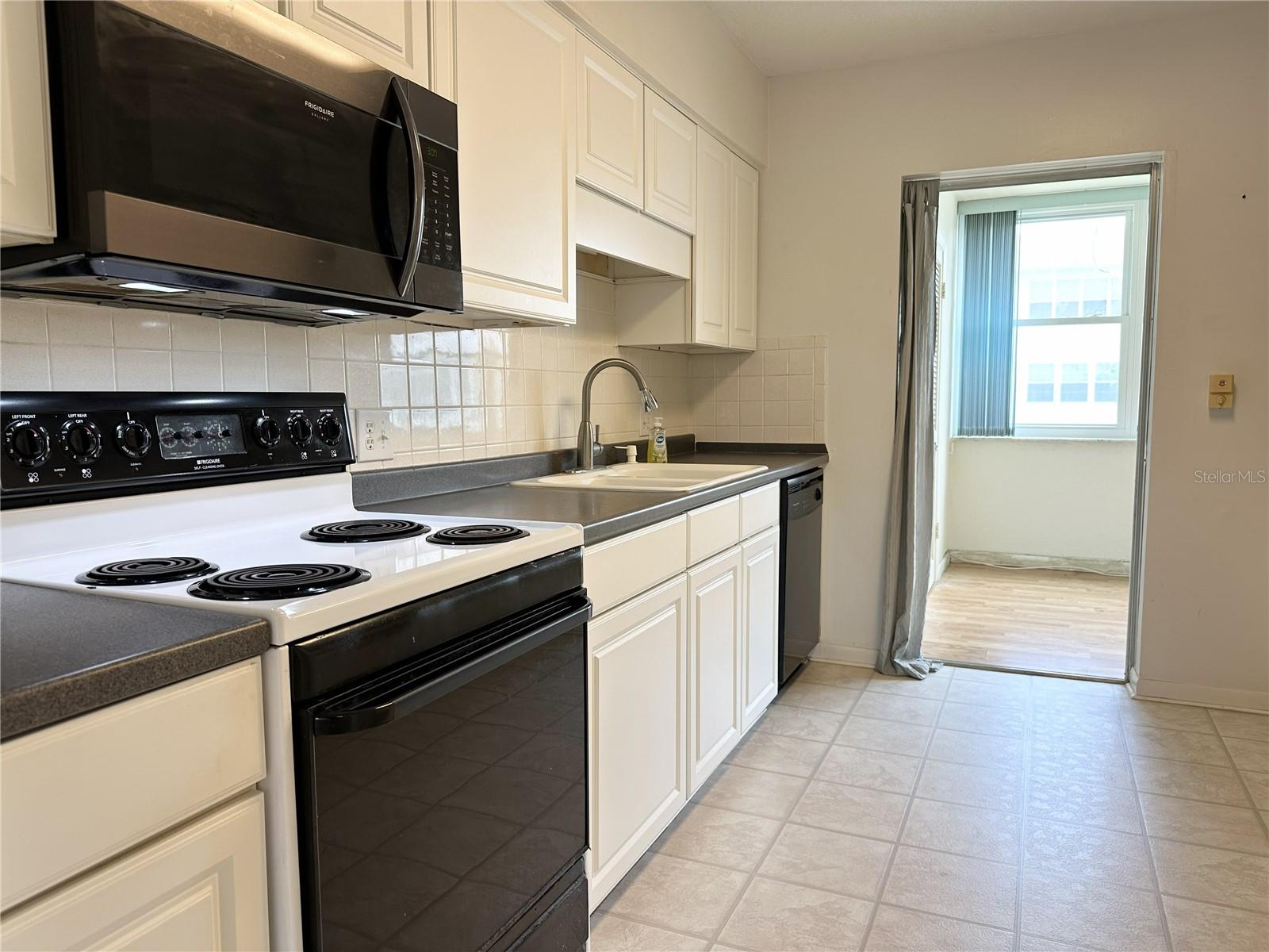 5728 14TH AVE N #206B, ST PETERSBURG, FL, 33710