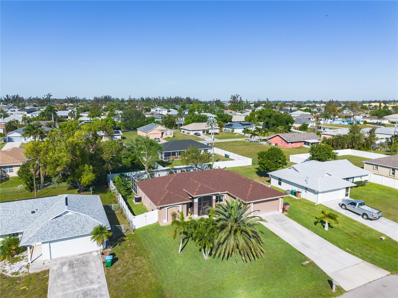 810 SW 10TH PL, CAPE CORAL, FL, 33991
