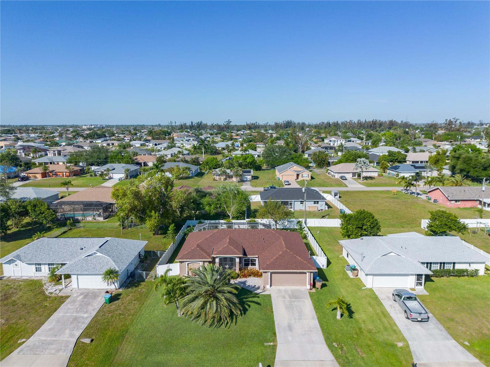 810 SW 10TH PL, CAPE CORAL, FL, 33991